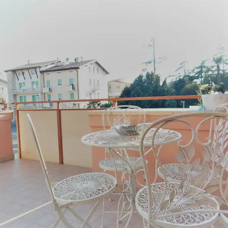 Marconi Patio 公寓 巴多利诺